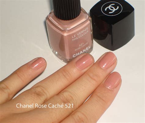 chanel nail polish rose cache 521|Chanel Le Vernis in Rose Caché Review .